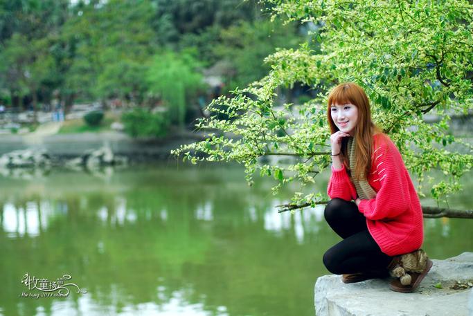 尼康D200现在的市场价是多少?如果买二手的费用会多少?