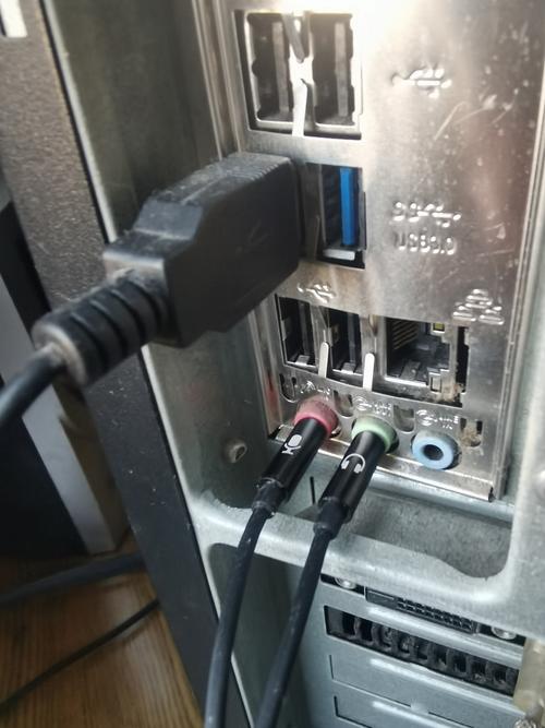 super上普台式电脑系统U盘启动按哪个键?