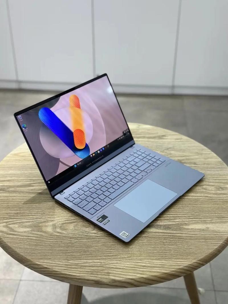 华硕笔记本D452VP的D面是是什么材质的?