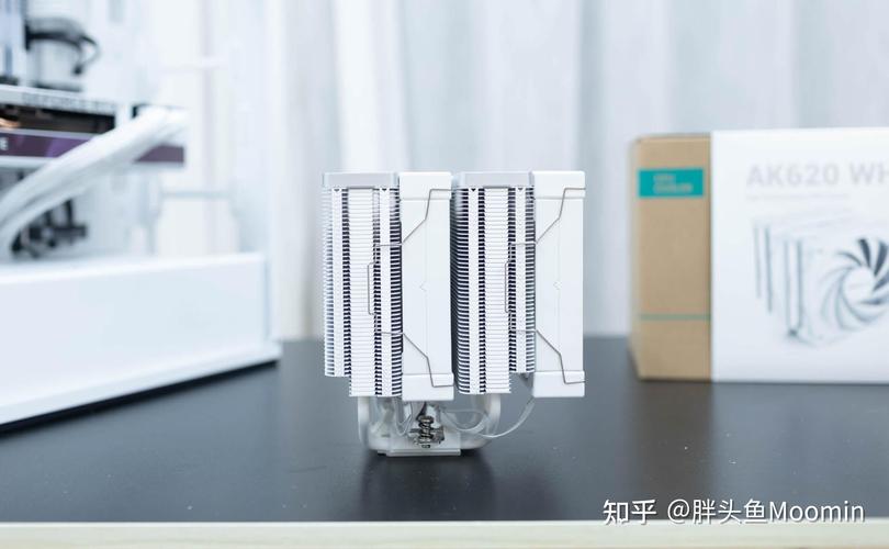 空间合理,设计别致,乔思伯VR4机箱装机评测