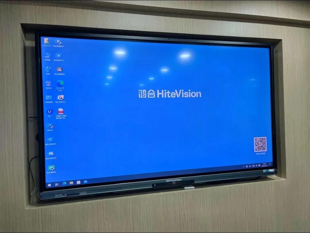 鸿合一体机恢复出厂设置后怎么还原系统