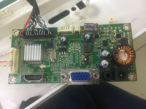显示器接到主板上性能损失