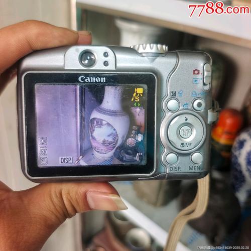 佳能A3300在夜景拍摄和防眩光方面的表现如何?