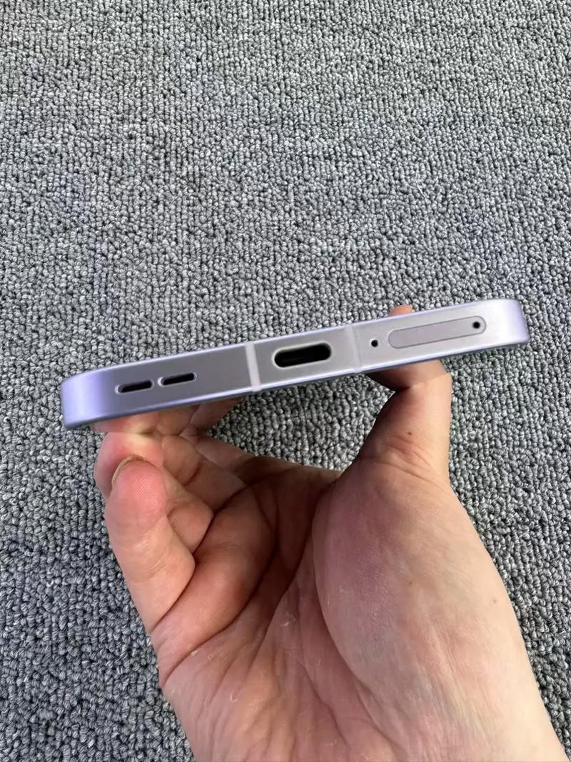 opporeno电话卡的位置