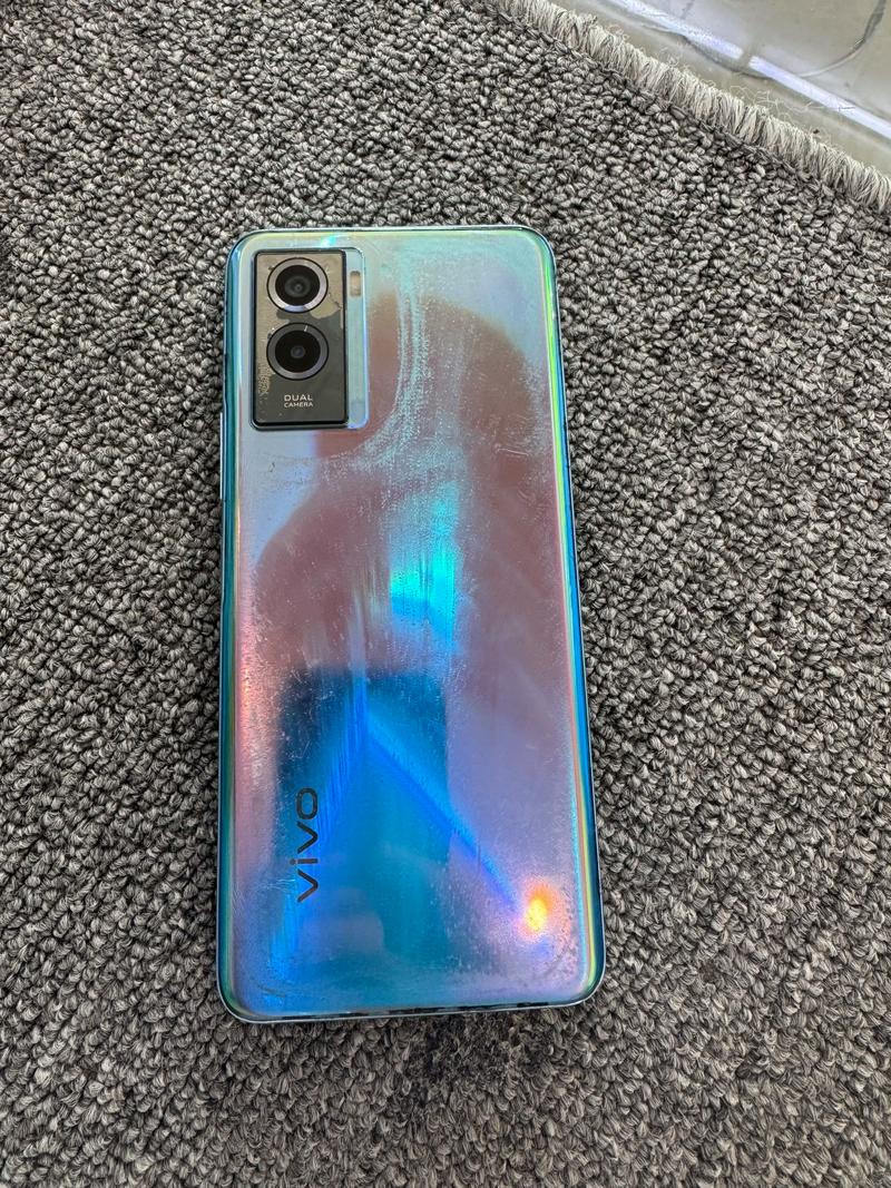 vivoy55s和苹果13哪个好