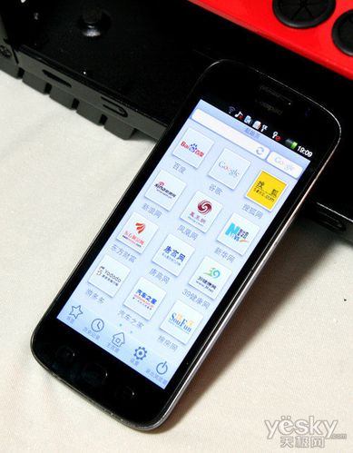 酷派9930手机可以用移动或者联通的卡上网吗?