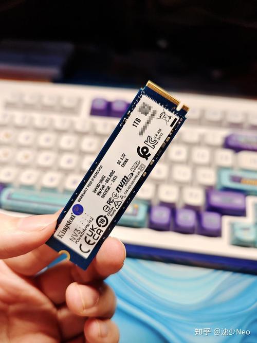 什么是固态硬盘??