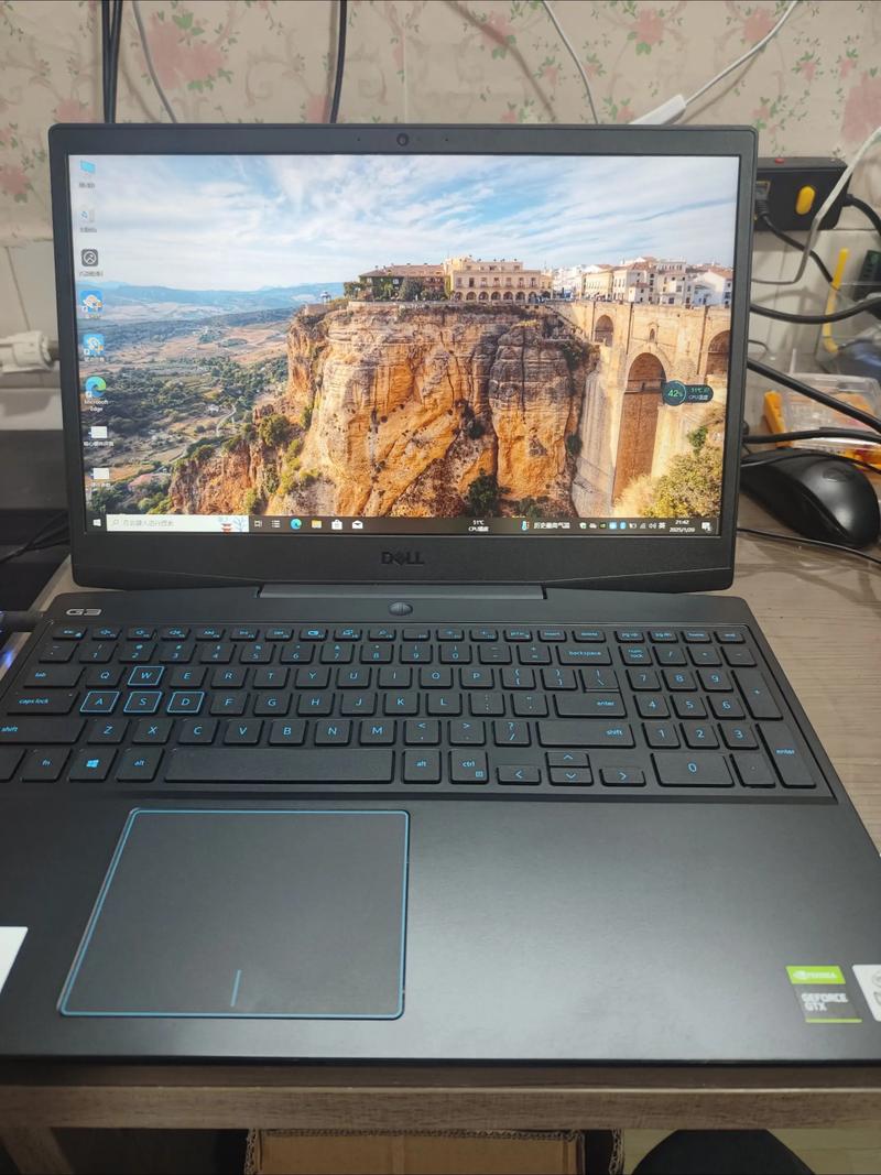 2023款戴尔游匣G15游戏本图赏:未来机械主义设计