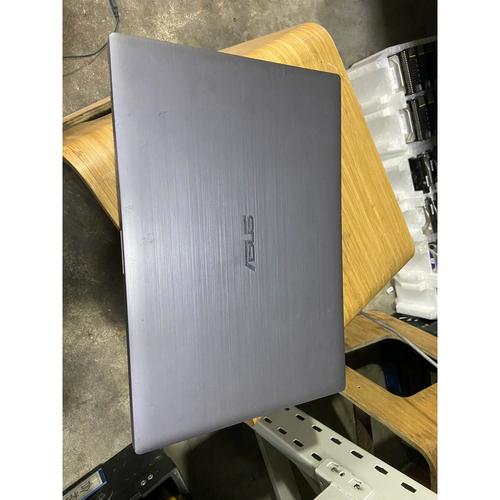 P552SJ带内置摄像头吗?