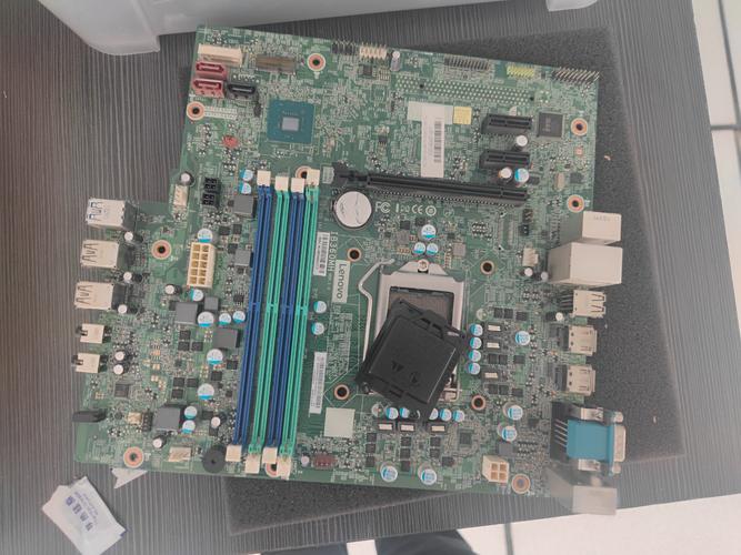 您好!请问联想扬天T4900D台式机主板是什么型号