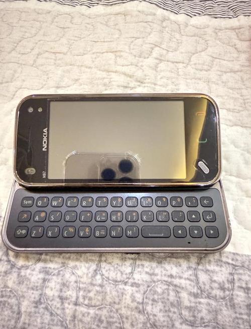 诺基亚N9的屏幕是如何解锁的?