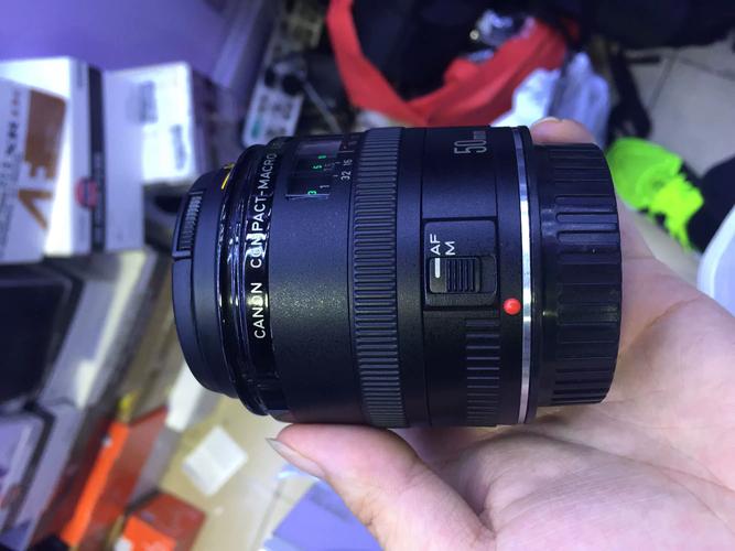 佳能35『8』0是什么镜头?