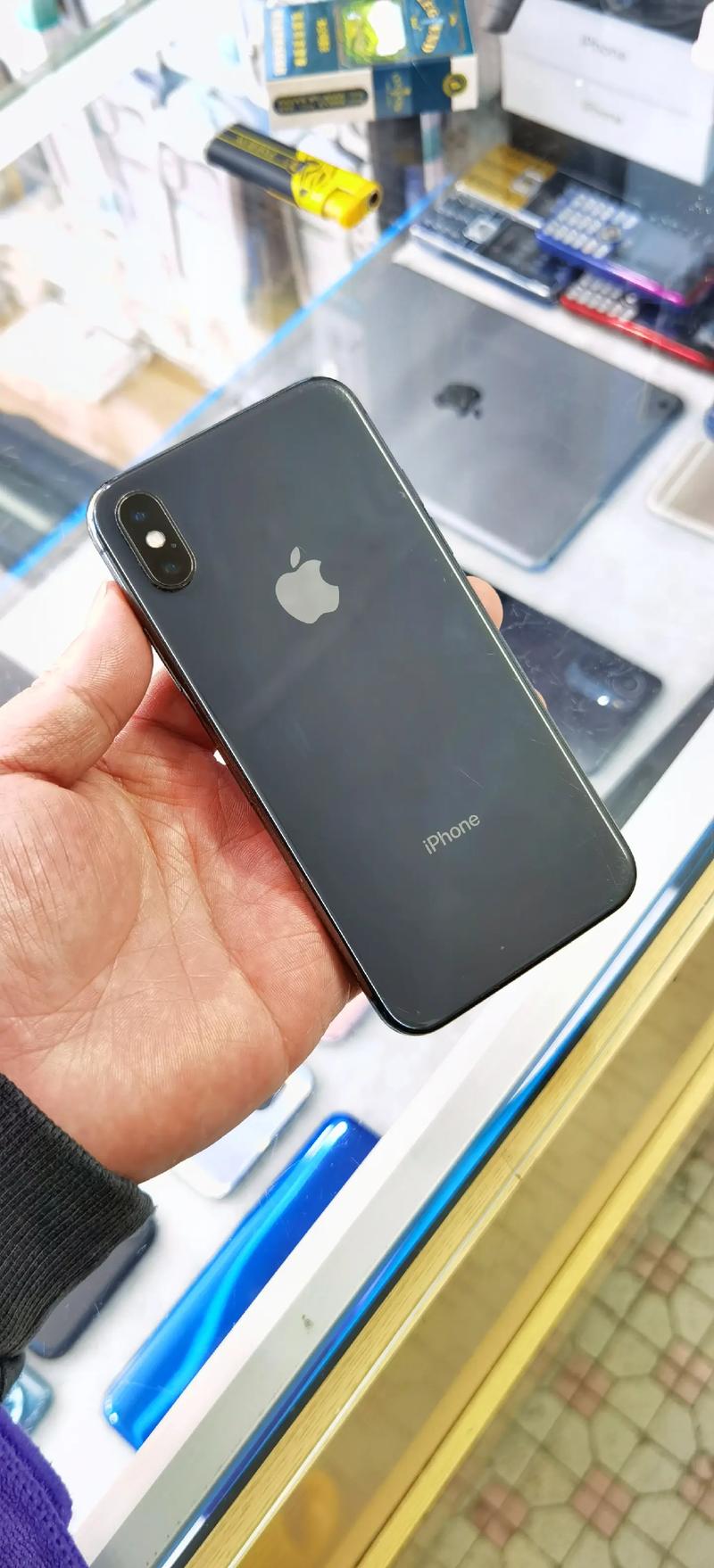 苹果8x和x的区别