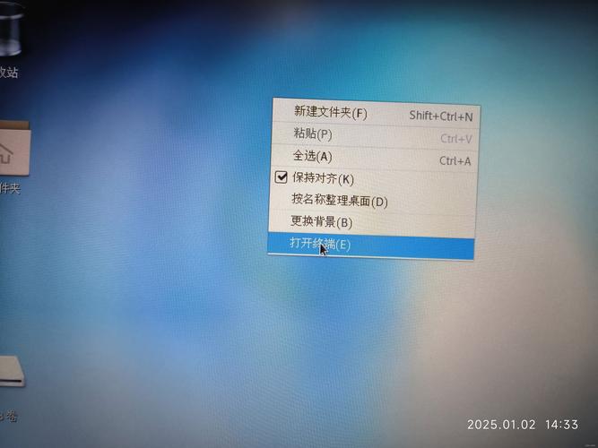 我的是三星5830i,最近连接过电脑删除一些东西,以至于现在下载软件都安装...