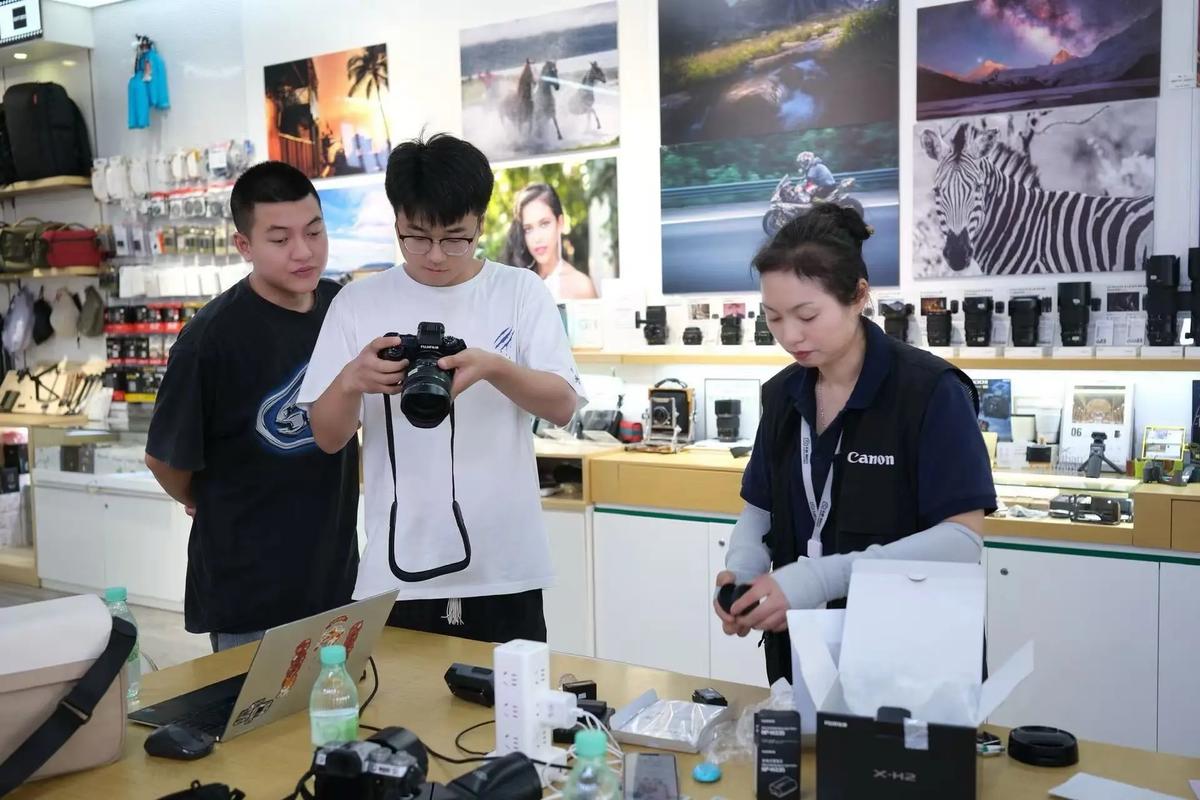 桂林哪里哪里卖的数码相机最便宜?