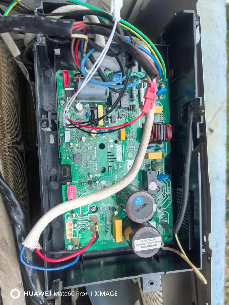 美的空调主板维修费用(美的空调主板维修费用表)