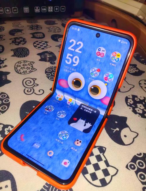 摩托罗拉razr50怎么样值不值得买?