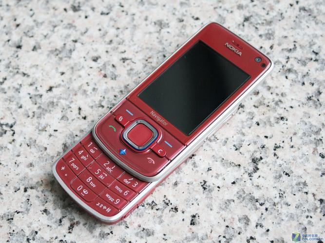 诺基亚6260s自动白屏开不开机