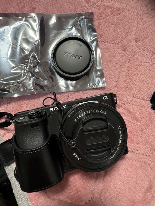 a6400的后盖是金属吗