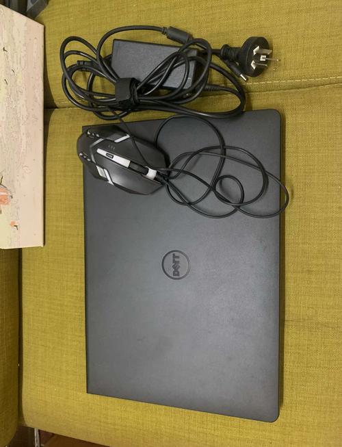 请问戴尔Latitude9510的处理器是什么型号?