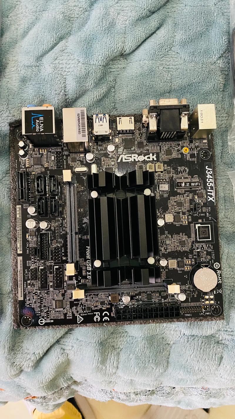 酷睿十代四核英特尔J4115的电脑可以运行做UI的软件?