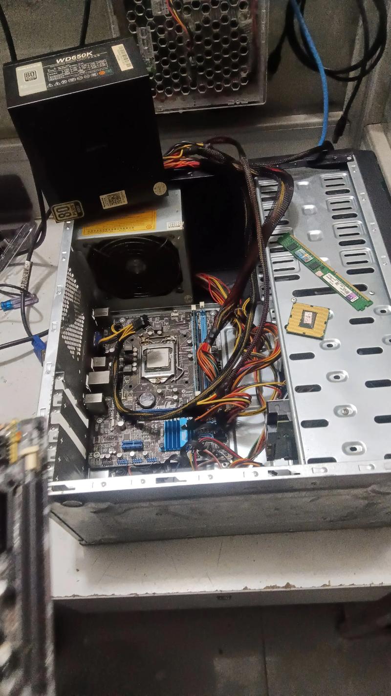 华硕笔记本主板大概多少钱,一般维修站收费?