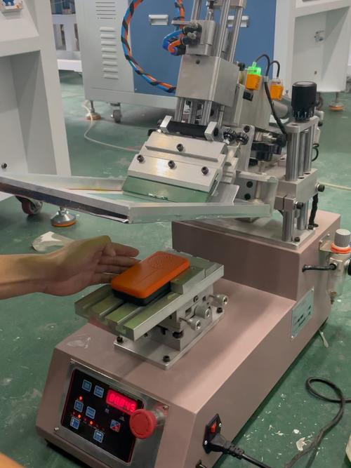 手机壳印刷机手机壳印刷机的优点