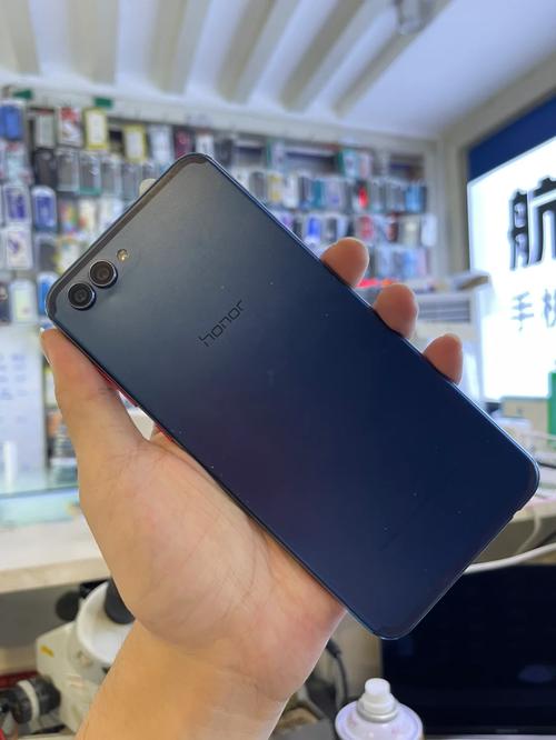 各位朋友们,荣耀V10有4+128配置的吗