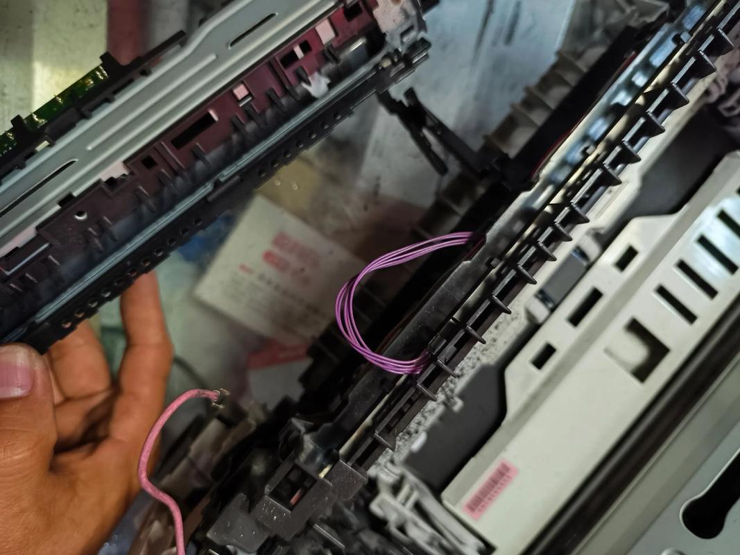 惠普m227fdw打印机家碳粉后不黑