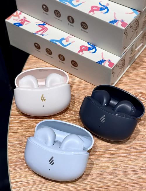 飞利浦SHE9000入耳式耳机-时尚外观与低音表现