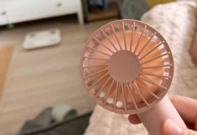 在存在易燃易爆情况的地方能使用手提电风扇吗