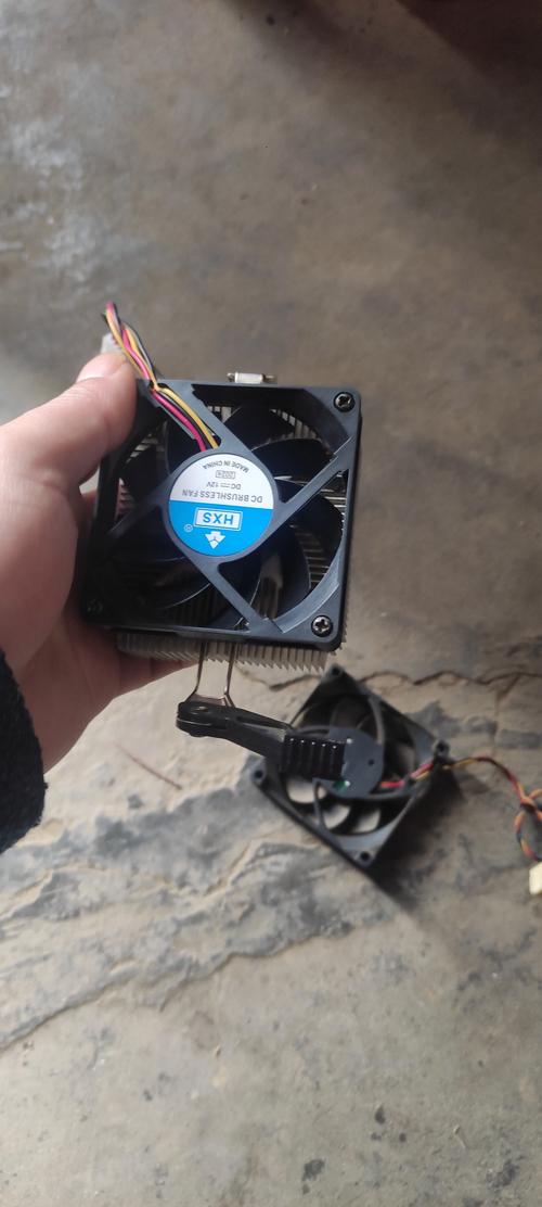 笔记本电脑cpu风扇多少钱