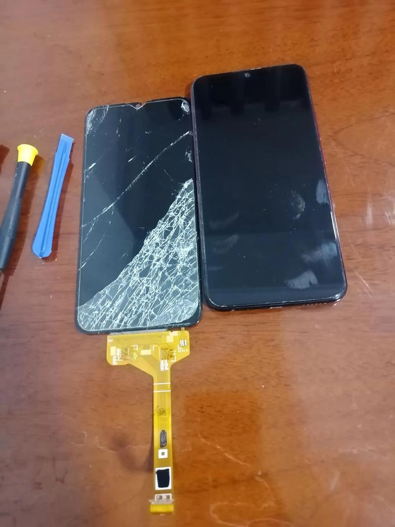 vivoY3手机屏幕碎了大概需要多少钱?