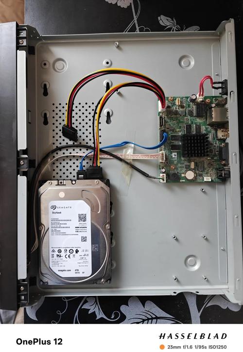 我这两台32路的硬盘录像机,36只摄像头,在海康客户端怎么显示36个...