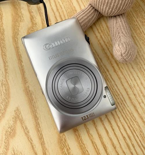 佳能IXUS125HS和220哪个好?有人知道吗?