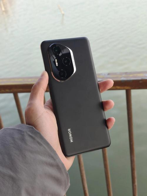 华为荣耀V10一部新手机是多少钱?