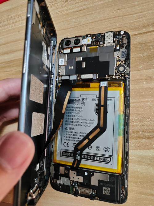 一加5和一加6电池一样吗