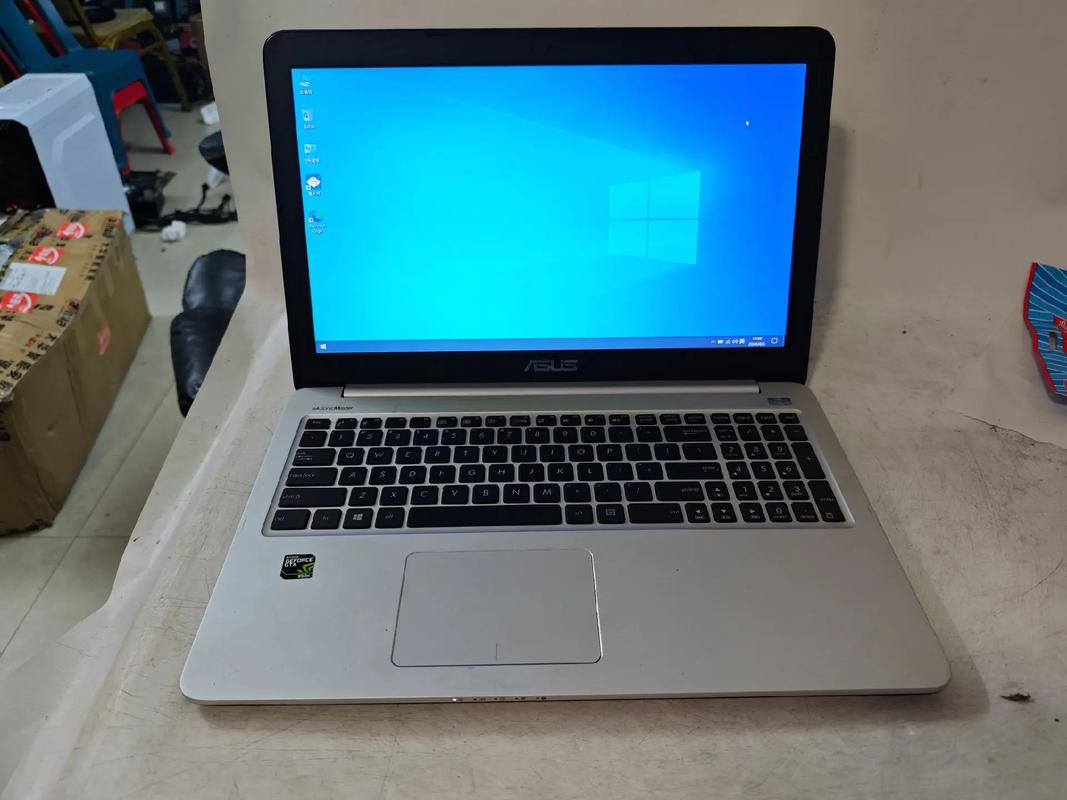 华硕v555u,可以换cpu和加装内存条吗?