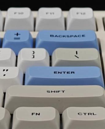 ikbcc87和c200哪个好