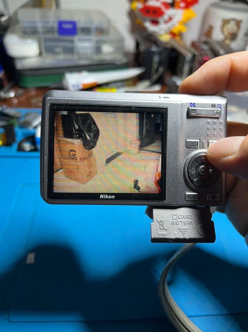 想买一个佳能的相机,费用1500左右,帮忙推荐……