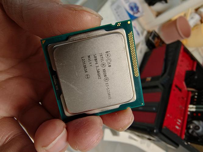 e31220v2玩地下城与勇士怎样