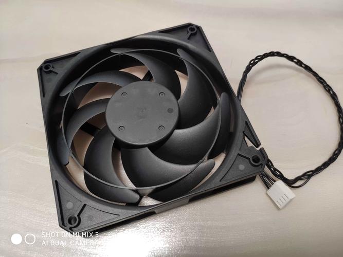 电脑主机cpu风扇转速在多少范围内属于正常?