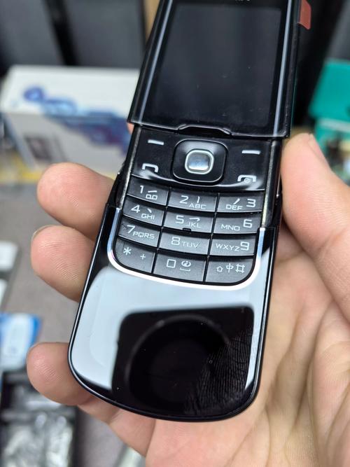 现在买诺基亚8600行货还值吗?听别人说8600已经下线了,还能买到行货吗...