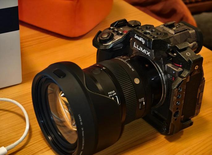 佳能,尼康,腾龙,适马的24『7』0镜头差别会很大么?有什么优缺点