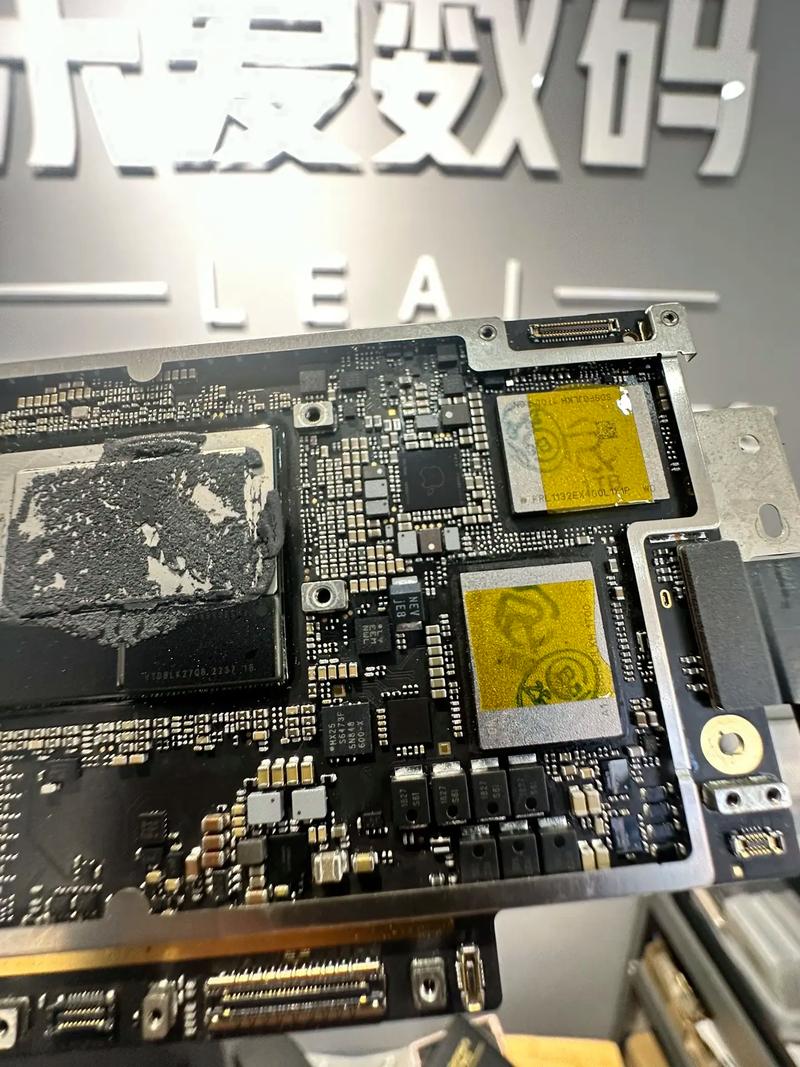 ...支持大硬盘请问一台电脑上只有256GB的固态硬盘怎么样才能让容量变...