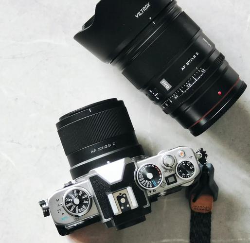 尼康d780和尼康z62哪个好