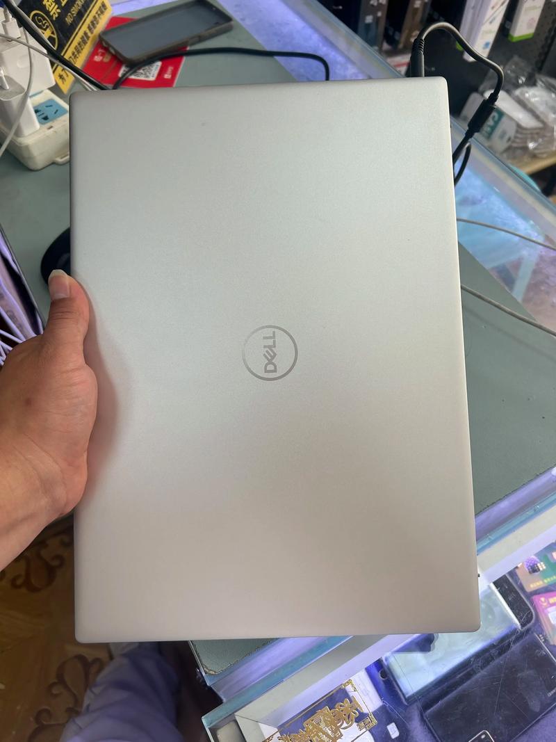 戴尔1420系列电脑的最新款式和费用是多少?