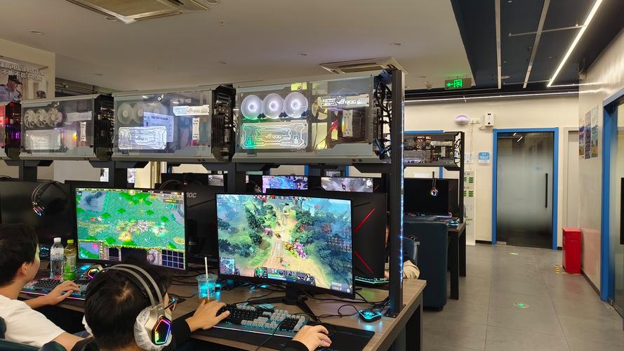 工作站电脑的系统可以和电脑一样玩魔兽世界不?、、