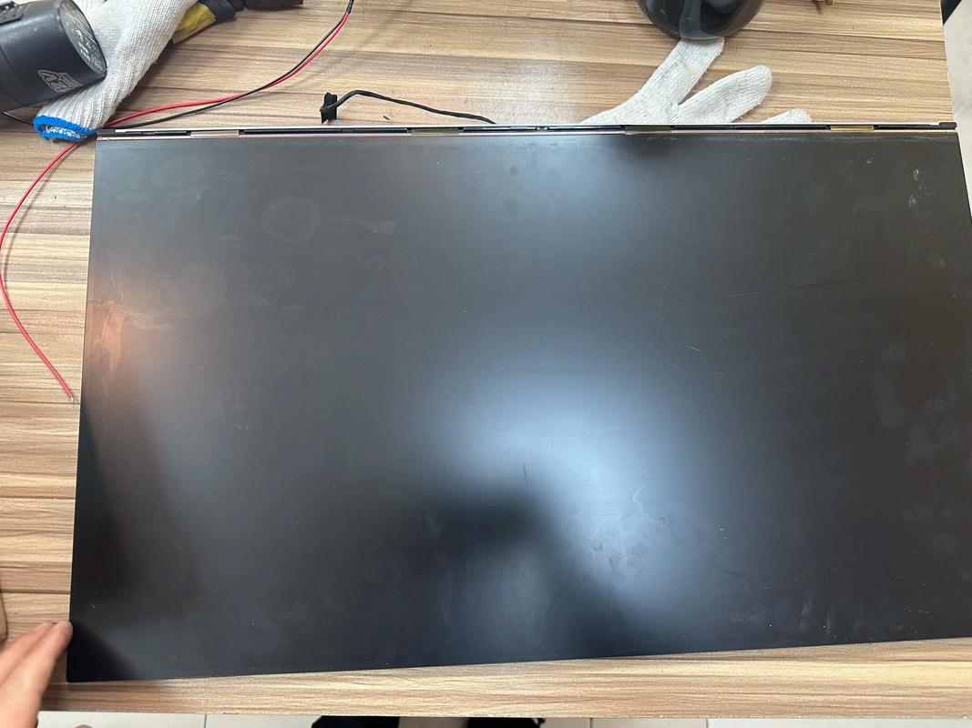 换个电脑显示屏大概需要多少RMB