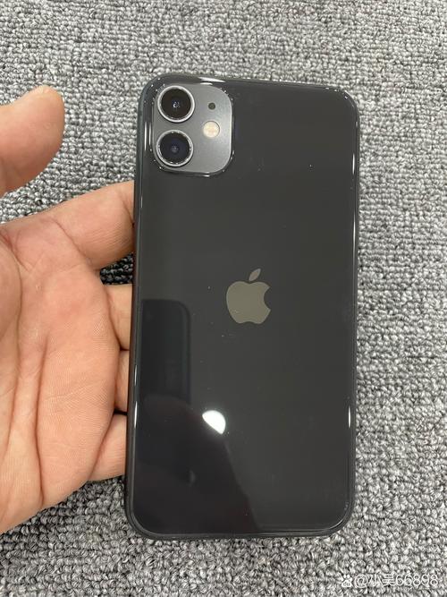 为什么新买的苹果11玩一会就很烫。